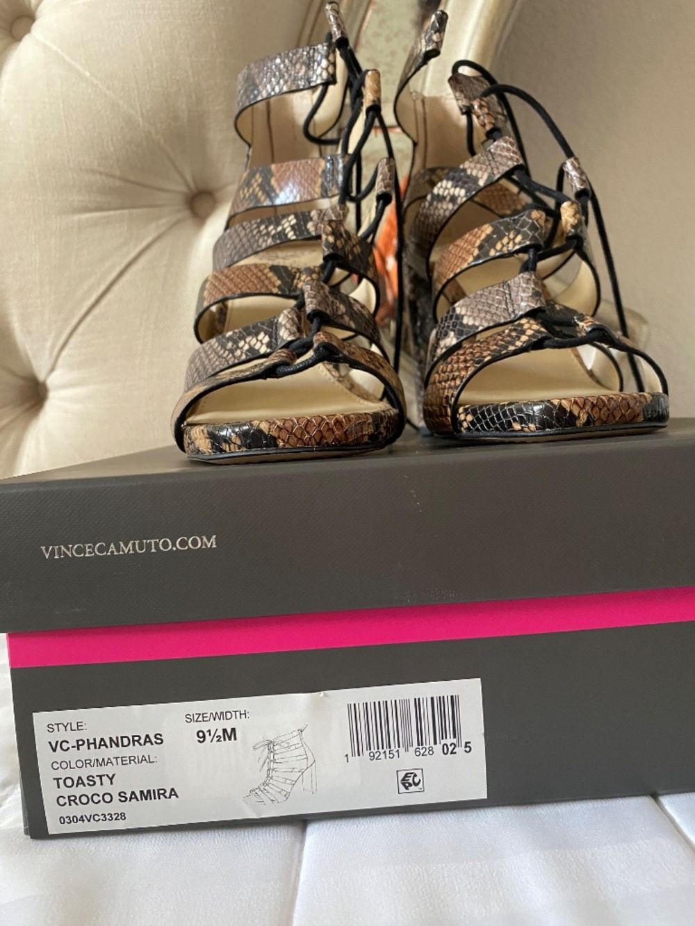 VINCE CAMUTO ANIMAL PRINT GLADIATOR HEELS NEW 9.5 - Picture 3 of 7